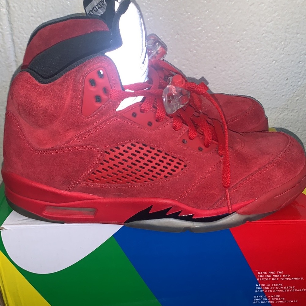 Jordan 5s red